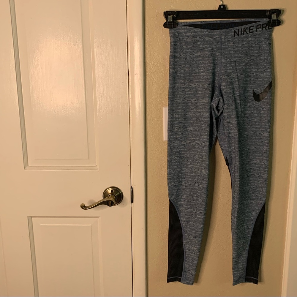 Workout leggings.